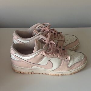 Women's Pearl and White Dunks. Size 11
